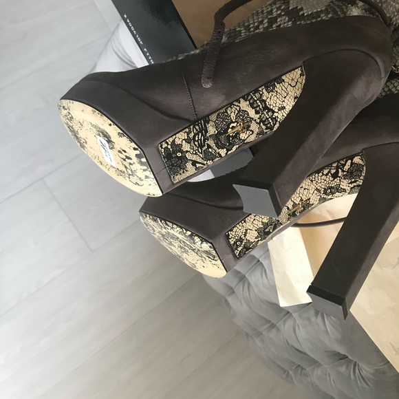 Cesare Paciotti Women’s tall boots - Picture 4 of 10